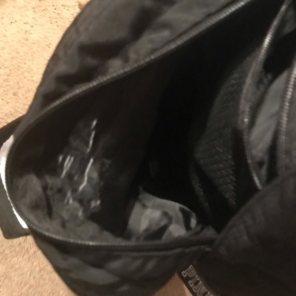 Pink vs Backpack - Picture 5 of 7